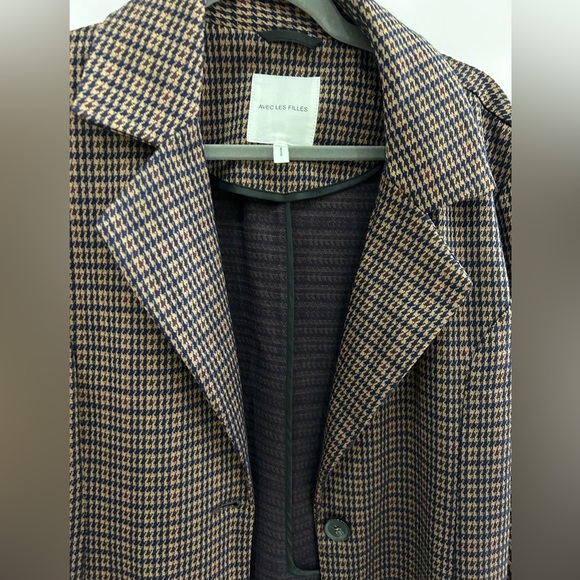 Avec Les Filles S/M Houndstooth LomglineKnit 2 Button Oversized Blazer - Picture 14 of 14